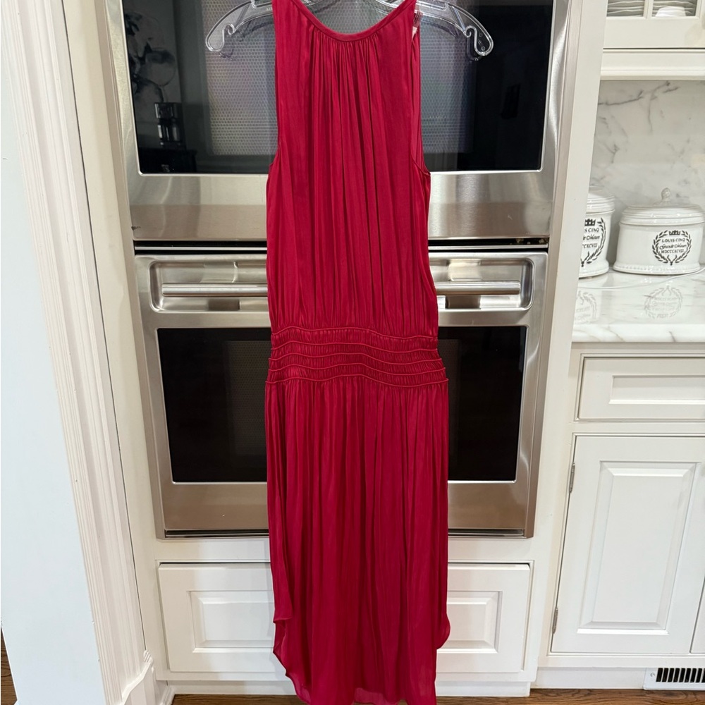 Elegant Red Sleeveless Dress